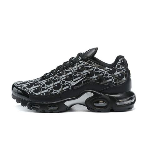 nike tn dior prezzo
